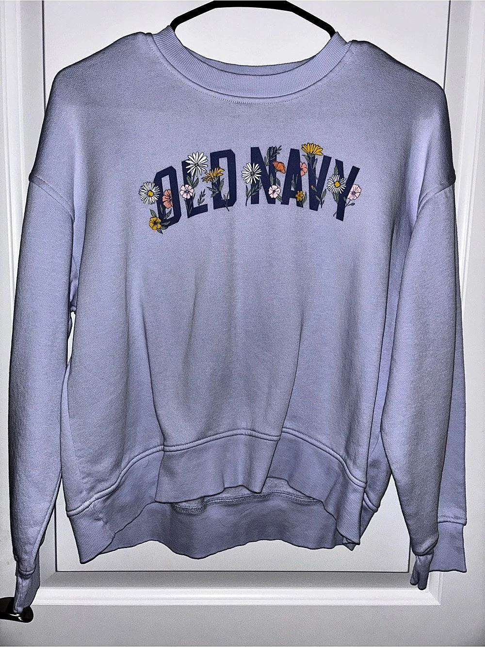 Old Navy Floral Graphic Sweatshirt in Purple